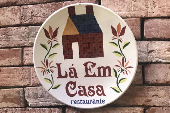 Lá em Casa Restaurante