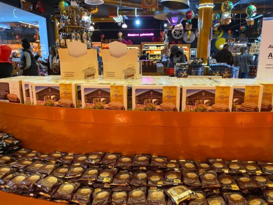 Venda de alfajor cresce e Chocolate Gramadense automatiza produção para atender a demanda