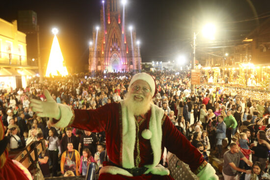 Canela inicia o 35º Sonho de Natal com envolvimento comunitário
